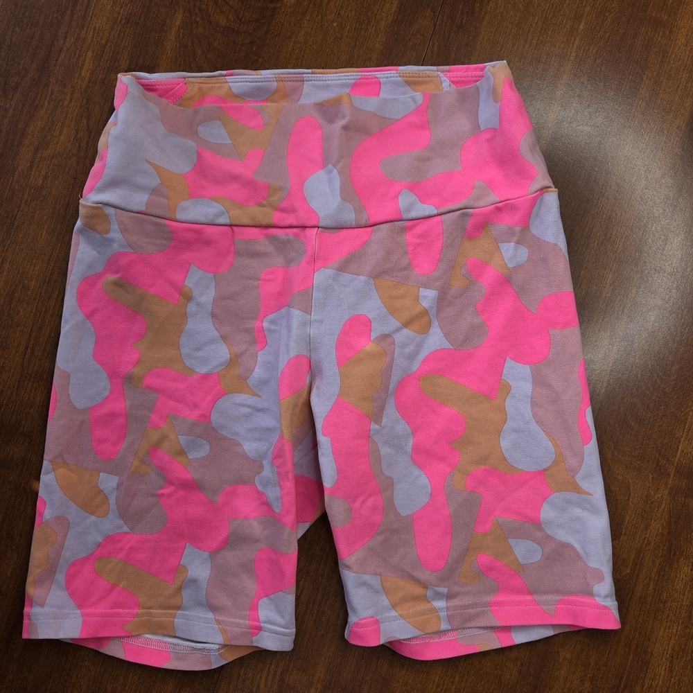 UGG Bike Shorts‎ Kids Size Medium Pink Gray Camo Activewear Sporty Eclectic